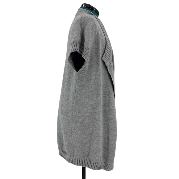 Lolë Grey Thigh Length Cap Sleeve Open Front Knit Cardigan, One Size - Picture 8 of 16